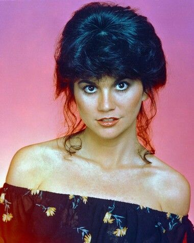 Linda Ronstadt: The Versatile Voice of American Music