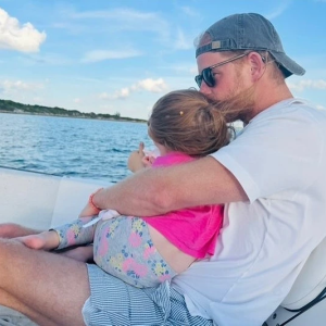 A Tiny Detail in Prince Harry’s Photo With His Daughter Is Causing a Major Stir A Tiny Detail in Prince Harry’s Photo With His Daughter Is Causing a Major Stir