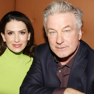 The Red Carpet Controversy: Alec Baldwin’s Wife Tells Him to “Shut Up” – Fans Are Furious The Red Carpet Controversy: Alec Baldwin’s Wife Tells Him to “Shut Up” – Fans Are Furious