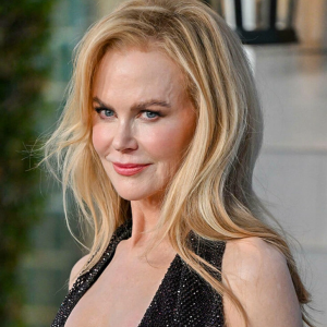 Nicole Kidman Turns Heads at the Met Gala with Daring Hair Transformation — But One Detail Sparks Online Backlash Nicole Kidman Turns Heads at the Met Gala with Daring Hair Transformation — But One Detail Sparks Online Backlash
