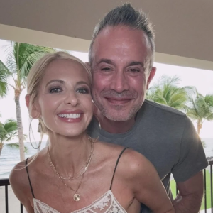 Sarah Michelle Gellar and Freddie Prinze Jr. Light Up the Red Carpet 28 Years After Their Iconic Debut